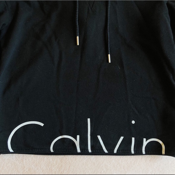 Calvin Klein cropped hoodie - Picture 3 of 3